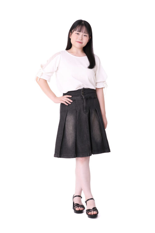 市毛 真梨子