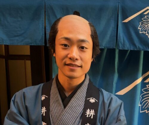 青木 亮真
